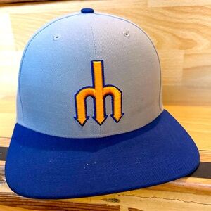 Seattle Mariners Fitted Hat